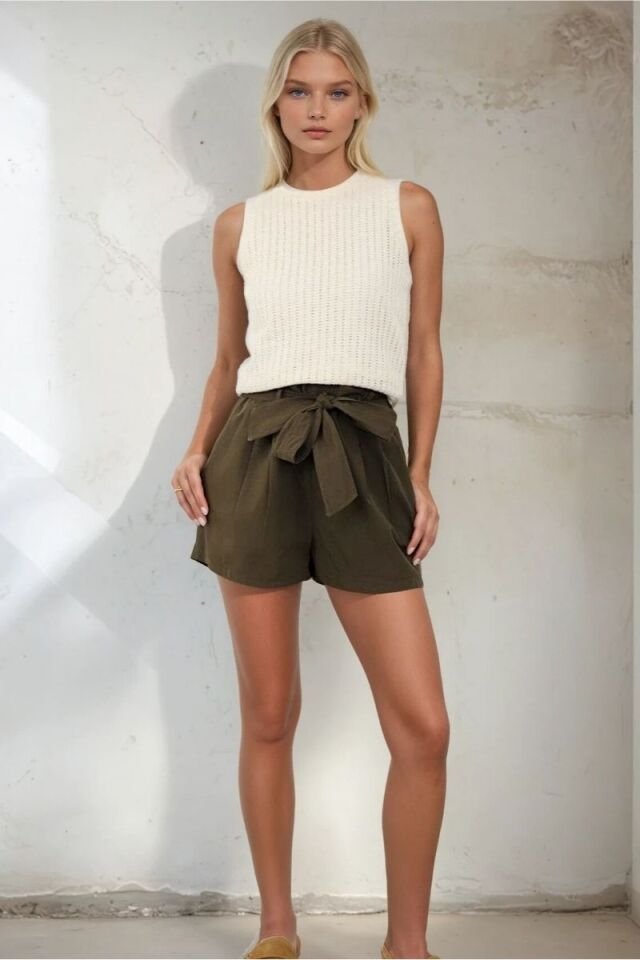Kemerli Beli Lastikli Haki Şort
